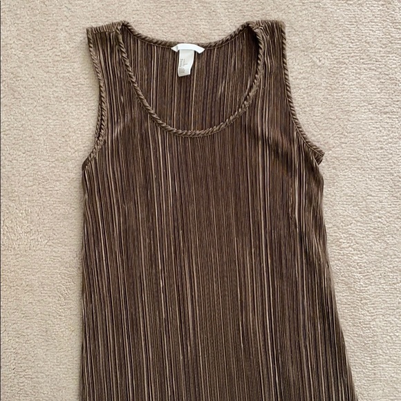 Shiny khaki knee length dress - Picture 2 of 3